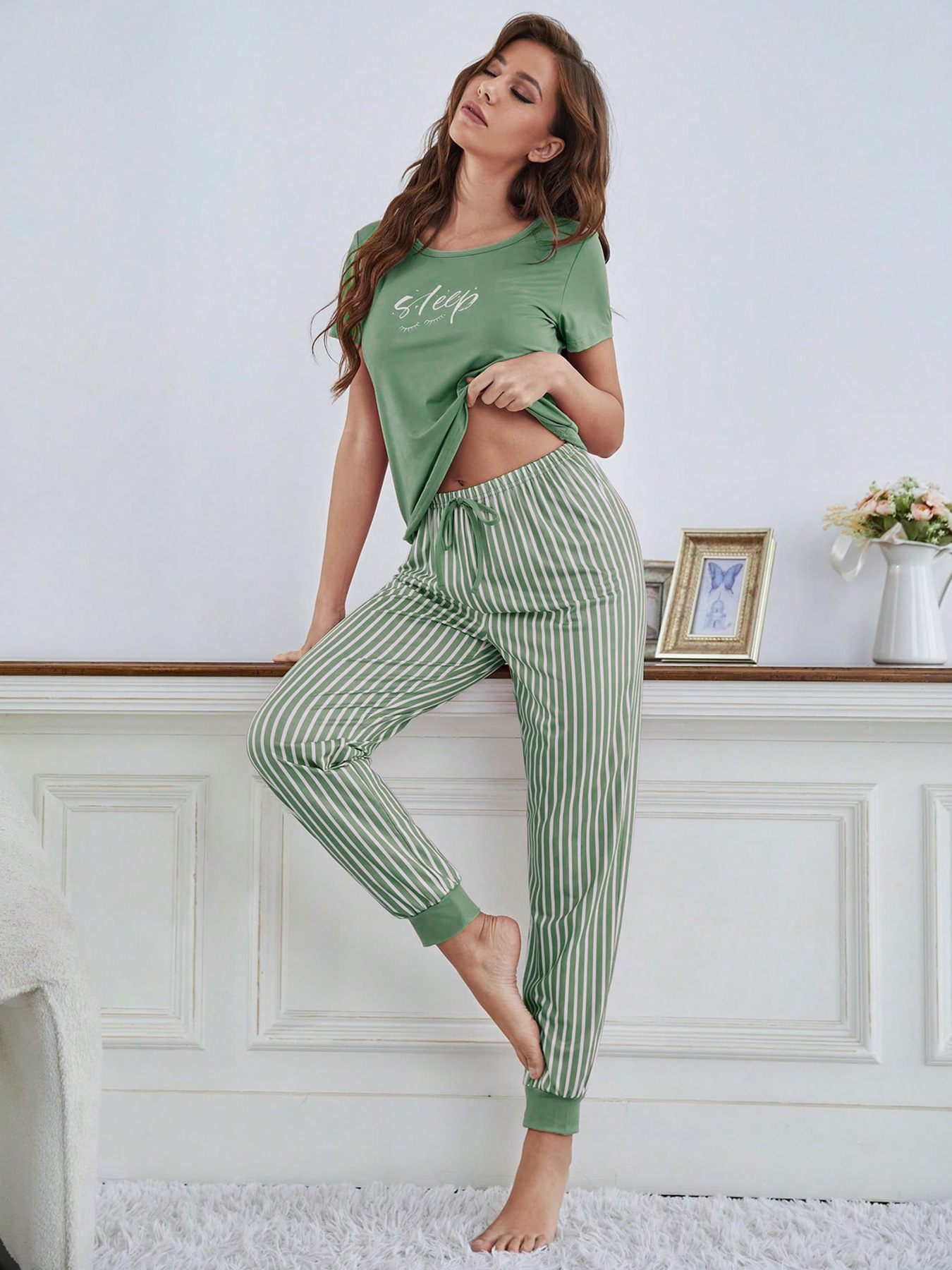 Мода с коротким рукавом Письмо Печать Lounge Set Женщины Loungewear & пижамы